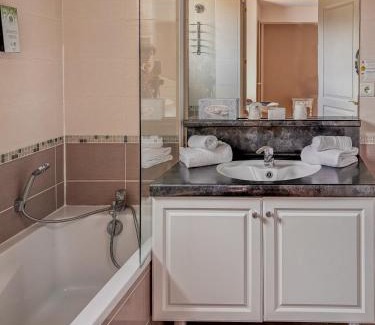 Honfleur Hotel | Unwind at Tulip Inn Honfleur Residence & Spa with Ocean View