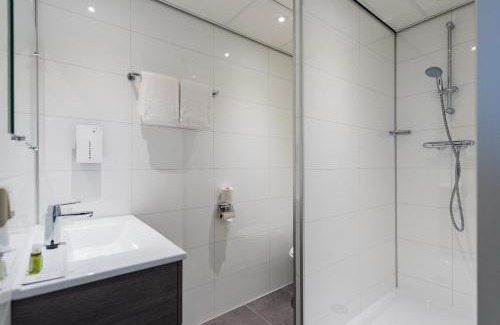 Leiden Hotel | Pet-Friendly Tulip Inn Leiden Centre with Hot Tub & Dining