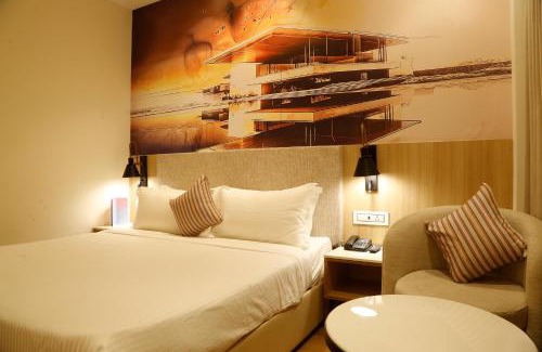 Zirakpur Hotel | Discover Hotel Sapphire: Child-Friendly with Breakfast Included