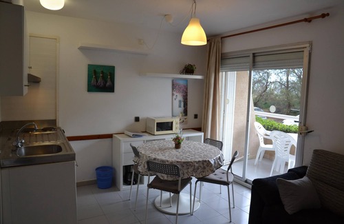 Els Griells Apartment | Cozy Tulipa 2 - L'Estartit with Pool and Spa Amenities