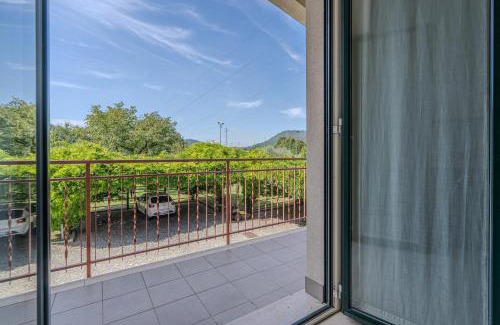 Entratico Apartment | Tulipano