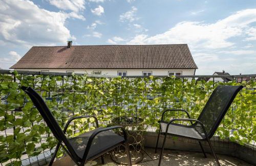 Meckenbeuren Apartment | Family-Friendly Stay at Tulips Apartment - Guest Rated 9.2