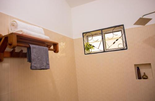 Mlingotini Hotel | Tulivu Ranch Cottages