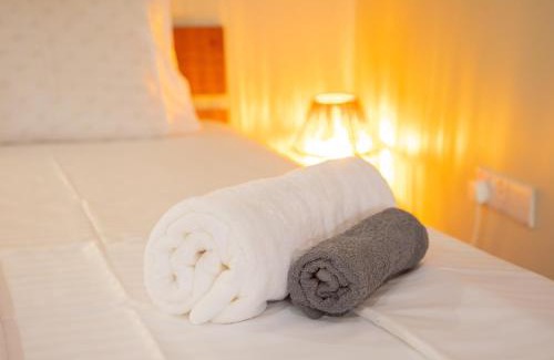 Mlingotini Hotel | Tulivu Ranch Cottages