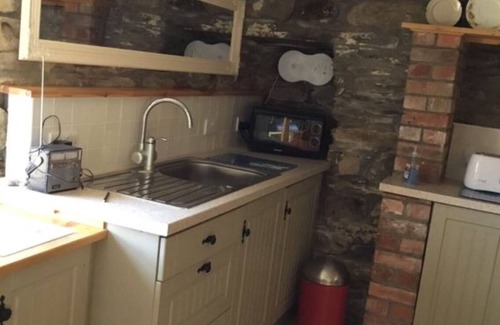 Reenascreena House | Discover Tullig Rock Country Cottage with a 9.8/10 Rating