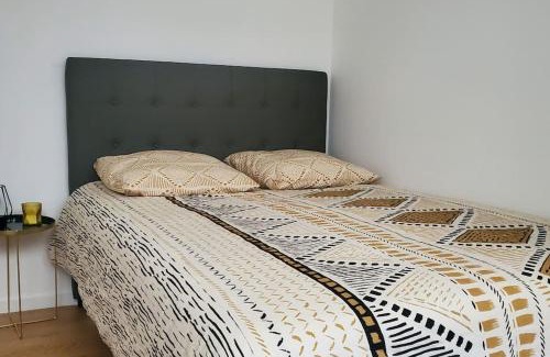 Osny Apartment | Discover Tulsa Home: Modern 2-Bedroom with Private Terrace
