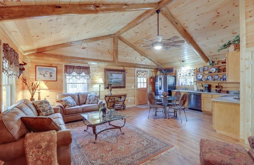 Tumbling Shoals Cabin | Stunning Tumbling Shoals Cabin with Fire Pit near Lake