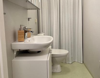 Vadstena House | Comfortable Tummens B & B: Guest Rated 9/10 with Hot Tub