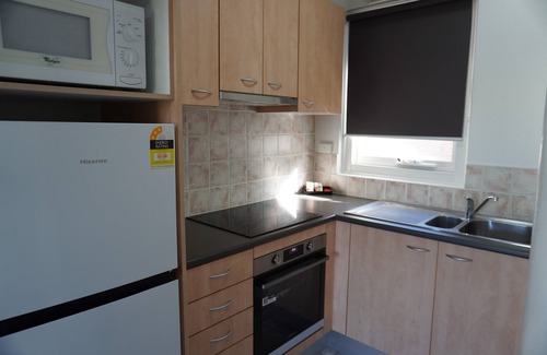 Tumut Apartment | Cozy Tumut Apartments: Family-Friendly with Breakfast Included