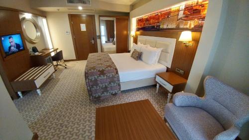 Mentese Hotel | Discover Tuna Otel Rezi̇dans: Family-Friendly Retreat