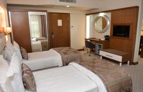 Mentese Hotel | Discover Tuna Otel Rezi̇dans: Family-Friendly Retreat