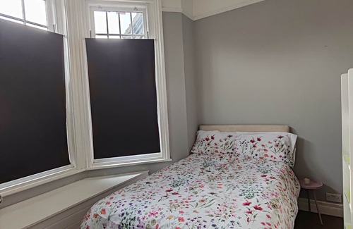 Royal Tunbridge Wells Apartment | Tunbridge Wells Ground floor apartment with garden