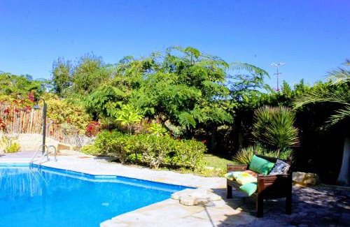 Tunis Village Villa | Elegant Tunis Lake View: Pet-Friendly & Family-Oriented Stay