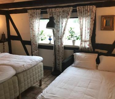 Jonstorp Hotel | Discover Tunneberga Gästgifvaregård with Oceanfront Views