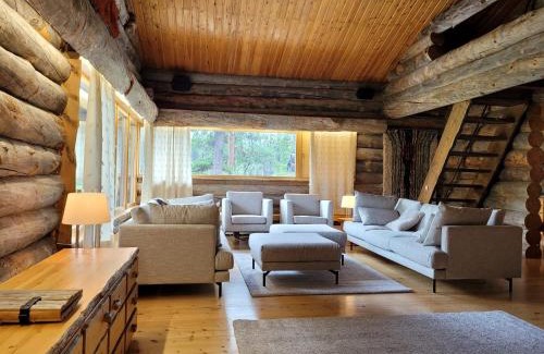 Saariselka Ski Chalet | Exceptional Tunturipöllö Hotel in Saariselkä, Lapland