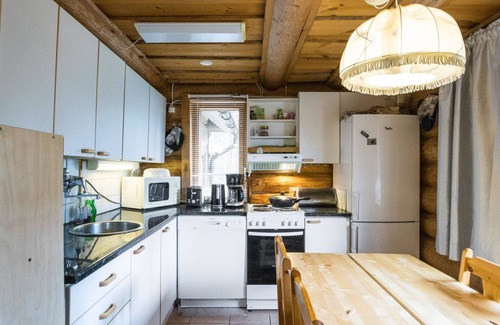 Kittila House | Experience Tunturitähti, Lainio: Top-Rated Lakeview Retreat