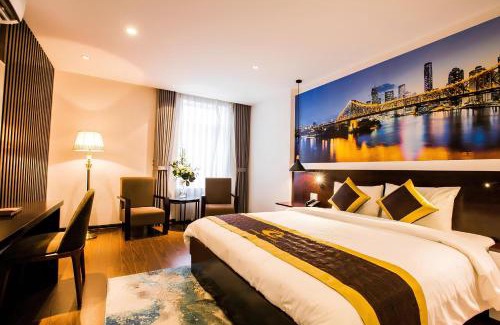 Ngo Quyen Hotel | Tuong Vi 2: Family-Friendly Stay with Hot Tub & Breakfast