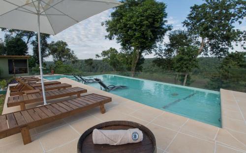 Puerto Iguazu Hotel | Relax at Tupa Lodge: 4-Star Oceanfront Getaway