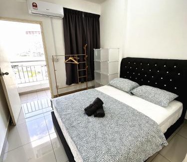 Bayan Lepas Apartment | Convenient Stay Opposite Pisa Stadium with Pool Access
