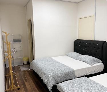 Bayan Lepas Apartment | TuR15 SPlCE 10pax 4room Private House