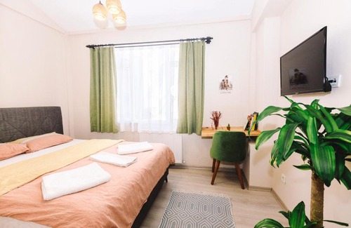 Taksim Apartment | Discover Turan33: Guest Rated 9/10, Your Perfect Stay Awaits