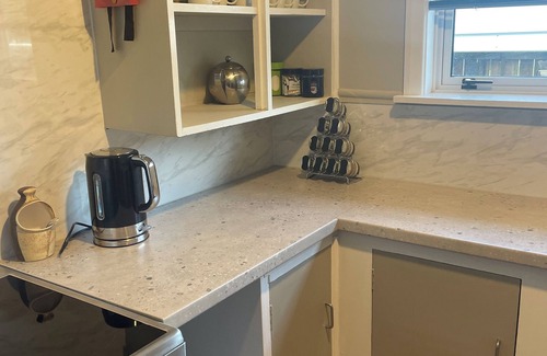 Turangi House | Cosy Urban Hideaway in Turangi - Rated 9.8/10 by Guests
