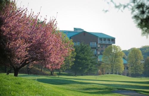 Ellicott City Resort | Relaxing Turf Valley Resort with Spa & Oceanfront Views