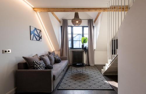 Old Town Apartment | Guest Rated 9.5: Turgaus Self Check-in Old Town Stay