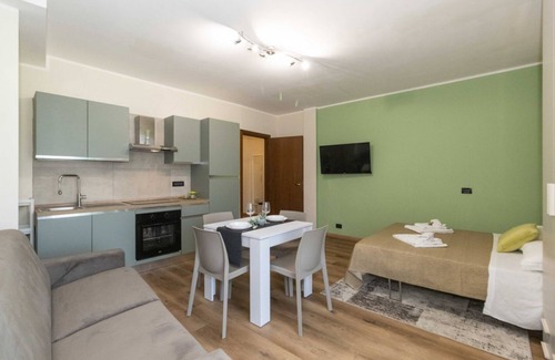 Cenisia Apartment | Turin Comfy Apartment with Private Parking & Breakfast