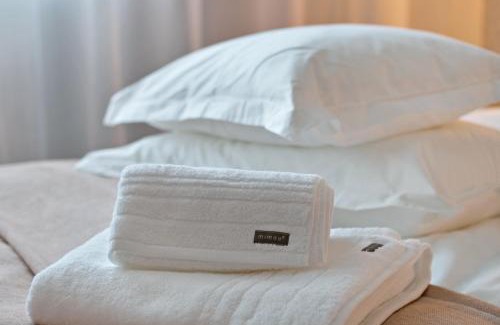 Nykvarn Hotel | Welcoming Turinge Hotel: Breakfast & Hot Tub Await You