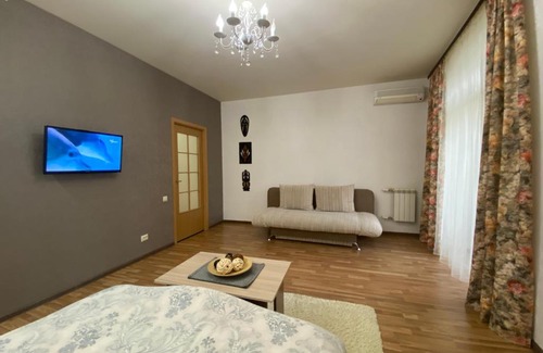 Volgograd Apartment | Cozy Турист Хаус Апартаменты on Central Embankment