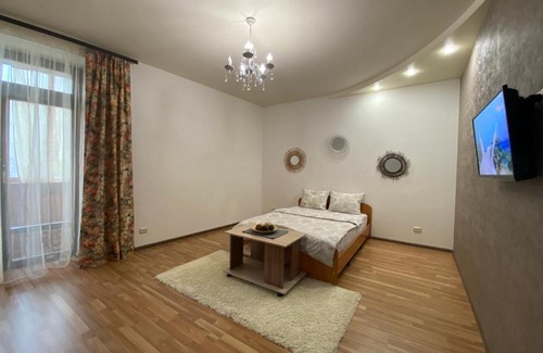 Volgograd Apartment | Cozy Турист Хаус Апартаменты on Central Embankment