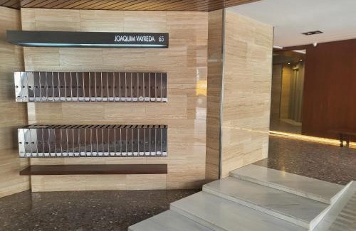 Eixample Apartment | Explore Turistic Girona: Family-Friendly 3-Bedroom Retreat