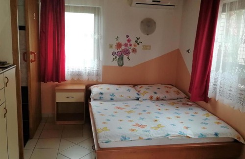 Marindol House | Pet-Friendly Getaway at TURIZEM GRABRIJAN with Ocean Views