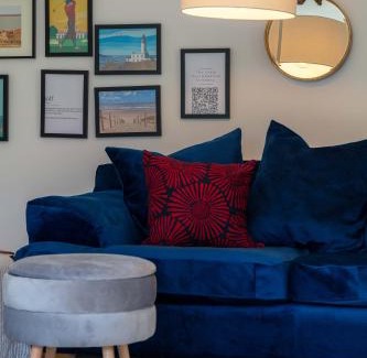 Turnberry Apartment | Elegant Turnberry Accommodation with Pool & Pet-Friendly Perks