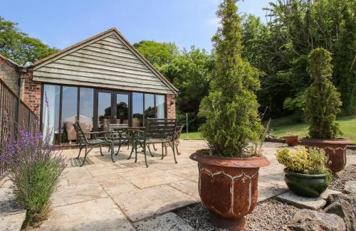 Wall-under-heywood House | Elegant Turnip House: 5-Star Comfort for the Whole Family