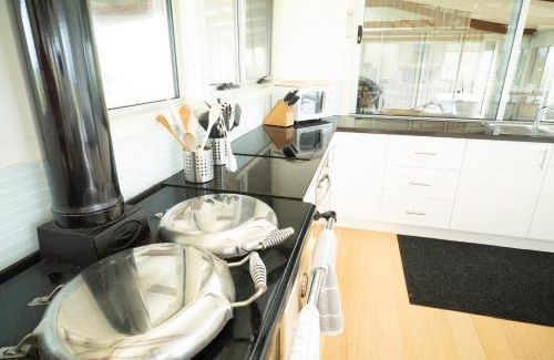 Loorana Villa | Beachside Retreat at Turnstone Beach House - Rated 9.5/10