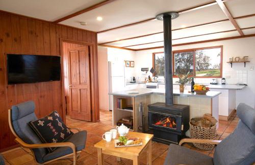 Capertee Other | Experience Nature at Turon Gates - Mountain Retreat