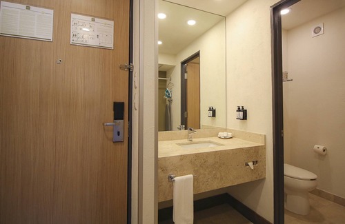 Morelia Hotel | Discover Turotel Morelia: Top-Rated Stay with Pool & Spa