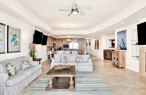 Orange Beach Condo | Oceanfront Relaxation at Turquoise Place C2008, Orange Beach