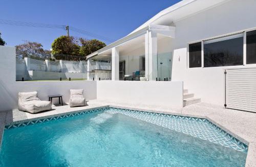Scarborough House | Discover Turquoise Waters Retreat with Pool & Family Fun