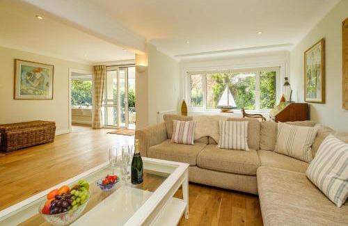 Thorpeness House | Discover Turret House: Family-Friendly 4-Star Retreat