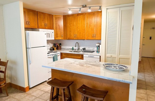 Kahuku Condo | Cozy Turtle Bay Creek View Condo with Pool & Oceanfront Access