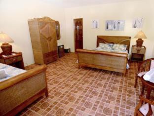 Moalboal Resort | Relax at Turtle Bay Dive Resort with Oceanfront Views