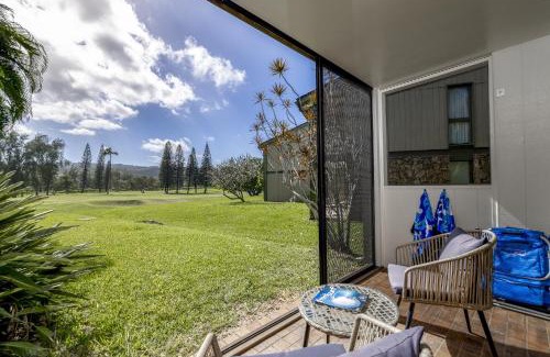 Kahuku Apartment | Cozy Turtle Bay Estates Condo with Pool & Breakfast
