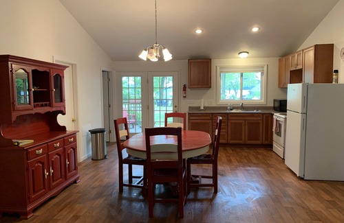 Sister Lakes House | Experience Turtle Cove at Viewpoint Beach with Ocean Views