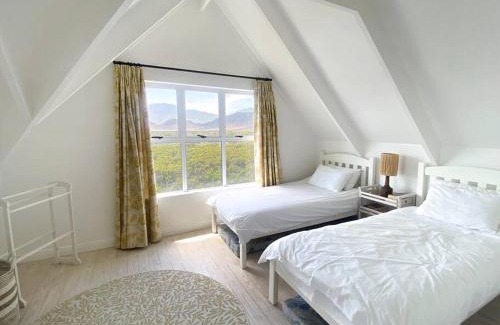 Elgin House | Oceanfront Skilpadvlei Holiday Home: Pet-Friendly Retreat