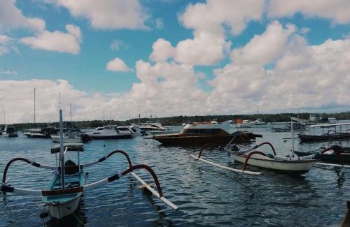 Tanjungbenoa House | Cozy Turtle Island Homestay with Oceanfront Pool Access