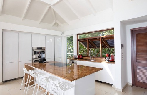 Plum Bay Villa | Beachfront Villa with Pool & Ocean View at Turtle Nest