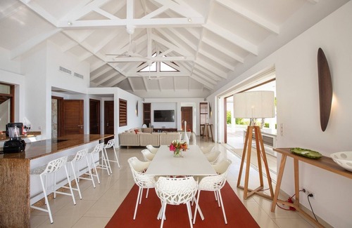 Plum Bay Villa | Beachfront Villa with Pool & Ocean View at Turtle Nest